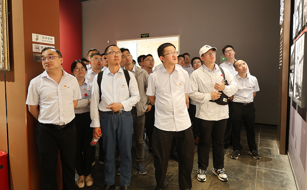參觀展館.JPG